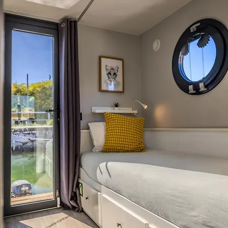 The Homeboat Company Hotel na wodzie Albufeira