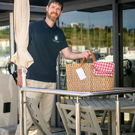 Hotel na wodzie The Homeboat Company