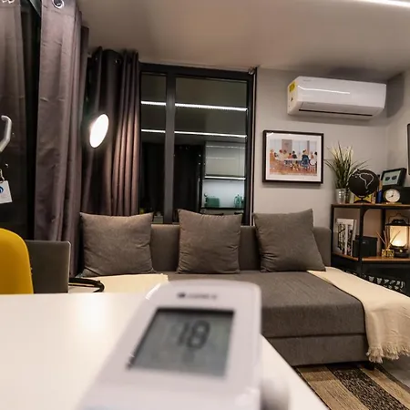 The Homeboat Company 船屋