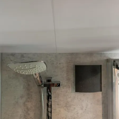 The Homeboat Company 船屋 3*