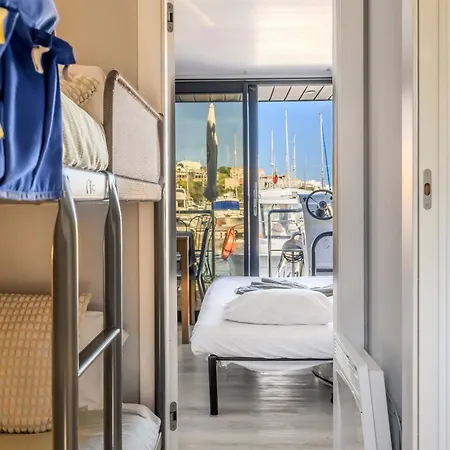 The Homeboat Company 3* Albufeira