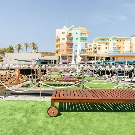 The Homeboat Company Hotel en barco Albufeira