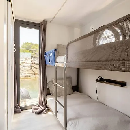 The Homeboat Company Hotel en barco
