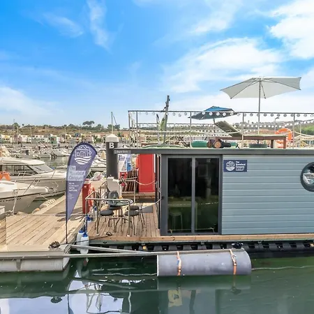 The Homeboat Company 보트호텔