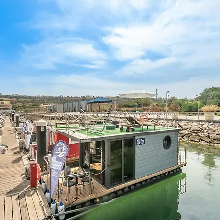 보트호텔 The Homeboat Company
